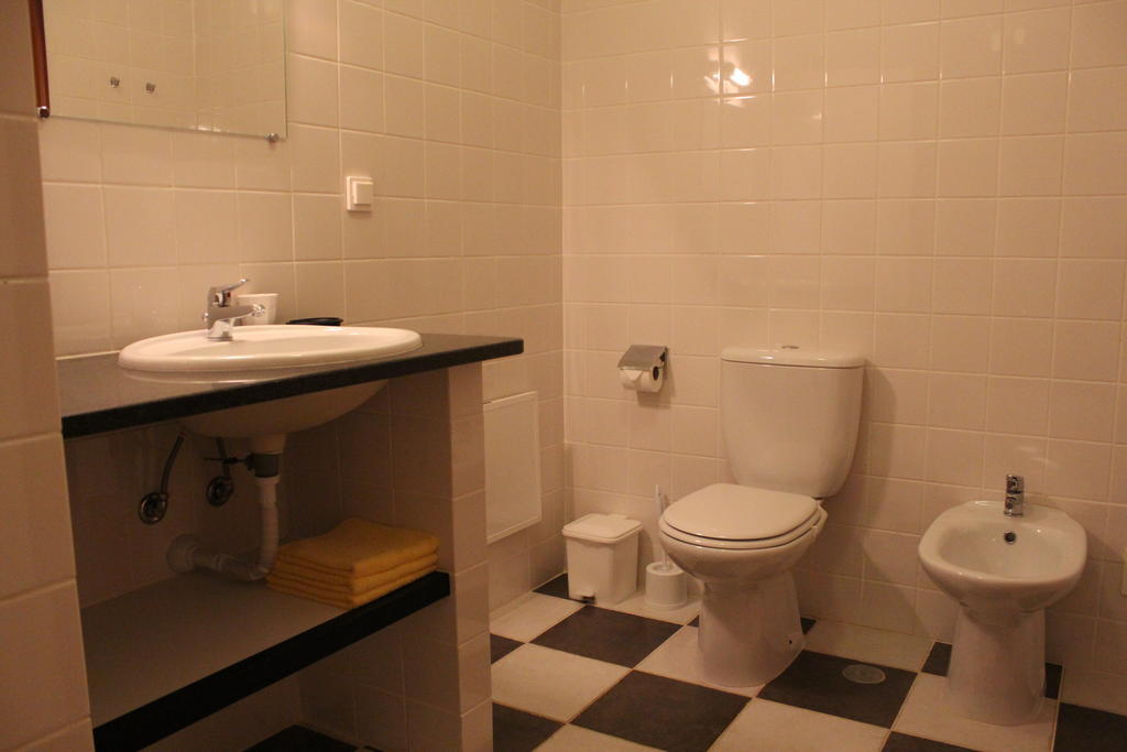 Filhas Do Mar Apartments Salema Phòng bức ảnh