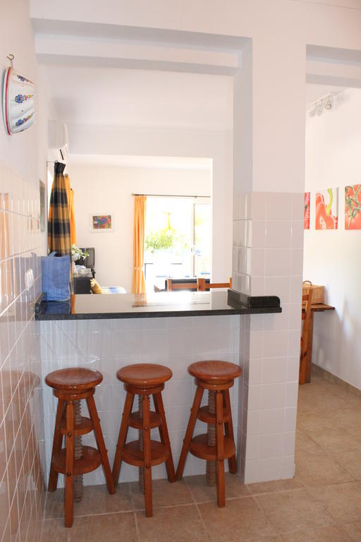 Filhas Do Mar Apartments Salema Phòng bức ảnh
