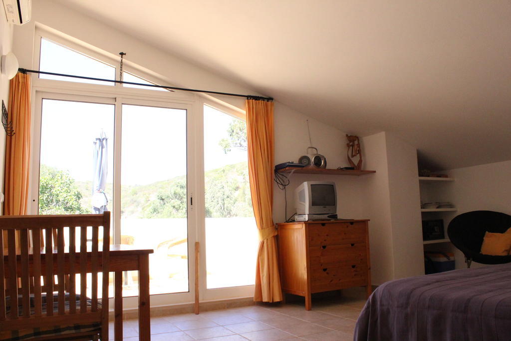 Filhas Do Mar Apartments Salema Phòng bức ảnh